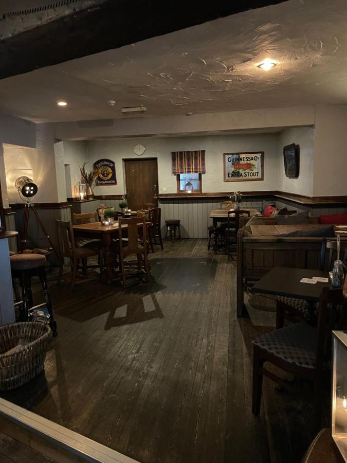 The Royal Oak Inn باونيس أون وينديرمير المظهر الخارجي الصورة